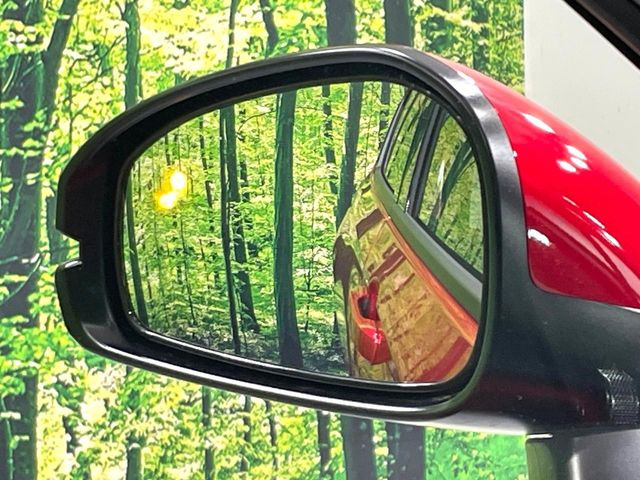 �y�u���C���h�X�|�b�g�C���t�H���[�V�����z���s���A�h�A�~���[�̎��p�ɂȂ�₷���ӏ��Ɍ㑱�Ԃ��ڋ߂���ƃT�C�h�~���[�t�߂Ɍx����\���A�h���C�o�[�ɒ��ӊ��N�����Ă���܂��B