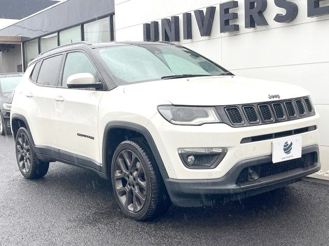 �������t�т̕ۏ؂̑��A���S�̍Œ�3�N�E���s�������ۏ�(�L��)�����p�ӁB�A���Ԃ����S���Ă��y���݂���������l�A�ۏؓ��e���[���͂������A�����_��&�I�C�������⃍�[�h�T�[�r�X���t�т��Ă���܂��B