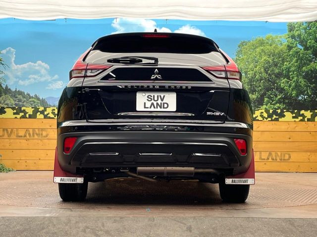 安心の最長10年・走行無制限保証(有償)をご用意。保証内容も充実はもちろん、無料点検&オイル交換や、年中無休の全国・24時間ロードサービスも付帯されておりますのでご安心下さい。