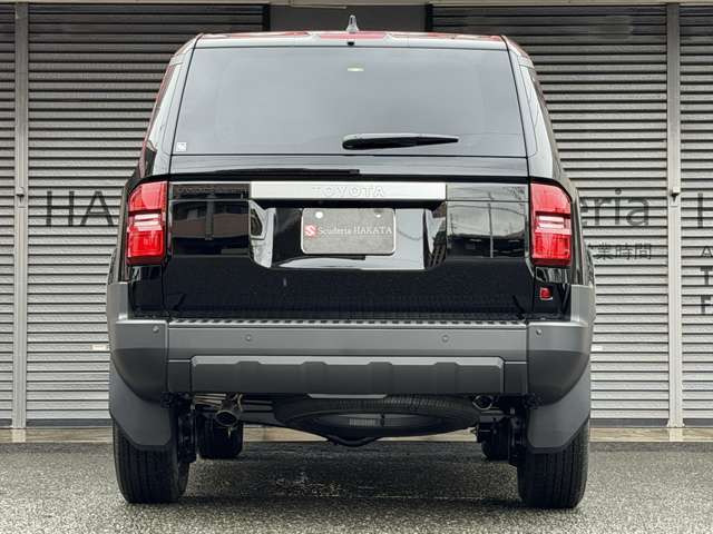 �O��p�[�L���O�Z���T�[�E�t�����g�E�T�C�h�E�o�b�N�J�����E�p�m���}�~�b�N�r���[�J�����B