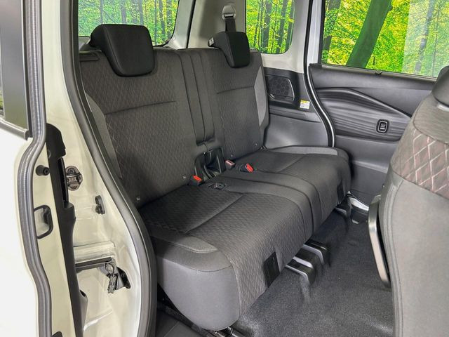 ���i���ȃI���W�i���t���A�}�b�g���I�v�V�����ɂĂ��p�ӂ��Ă���܂��B���D���ȃf�U�C����J���[�����Ԃɍ��킹�đI��ł����������Ƃ��ł��܂���