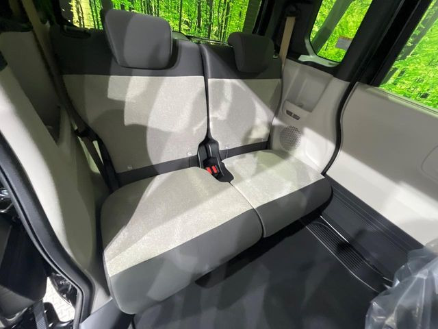 ���i���ȃI���W�i���t���A�}�b�g���I�v�V�����ɂĂ��p�ӂ��Ă���܂��B���D���ȃf�U�C����J���[�����Ԃɍ��킹�đI��ł����������Ƃ��ł��܂���