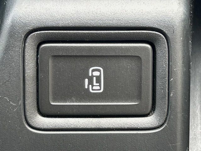 �y�p���[�X���C�h�h�A�z�X�}�[�g�L�[��^�]�Ȃ̃X�C�b�`�ŃX���C�h�h�A�̊J���\���d��������͂����ăh�A���J����K�v�������A���������q�l�ł��A�d���ו��������Ă��鎞�����N�ɊJ���߂ł��܂���