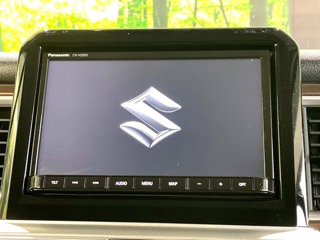 �y����8�C���`�i�r�z�l�C�̏����i�r�𑕔����Ă���܂��B�i�r�̎g���₷���͂������A�I�[�f�B�I�@�\���[��!�L�����v�◷�s�͂������A�ʋ΂┃�����ȂǕ��i�̃h���C�u���y�����Ȃ�͂���