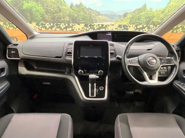 セレナ2.0 ハイウェイスター Vセレクション