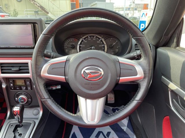 �y�����v�����X�e�A�����O�z�㎿�Ȋv���g�p���邱�ƂŁA��ɂ����������݂ƂĂ��^�]���₷���n���h���ł���