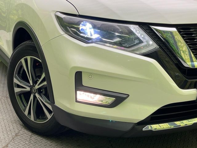 �yLED�w�b�h���C�g�z���V����ԑ��s�����ǍD�Ȏ��E���m�ۂ����S���ĉ^�]�ł��鍂�P�xLED�w�b�h���C�g�𑕔�!�_�����x�������A����d�͂��}�����Ă��܂��B