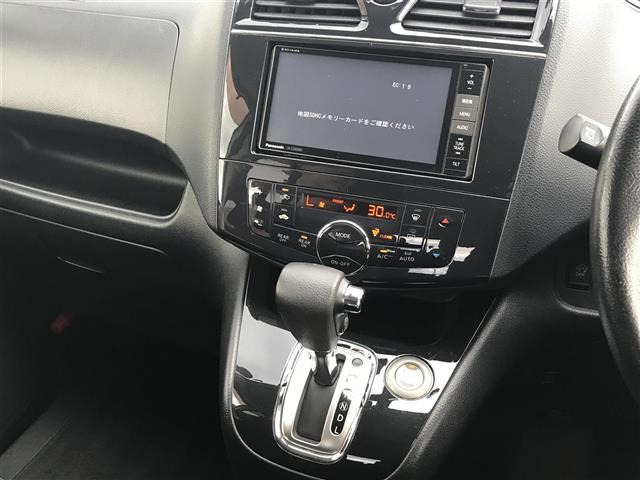 セレナ2.0 ハイウェイスター Vセレクション