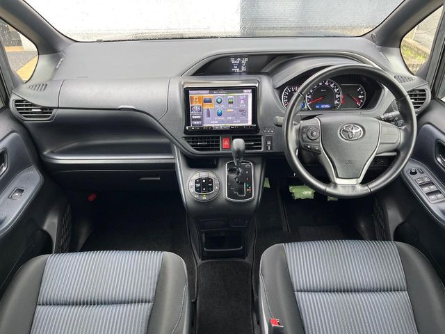 ヴォクシー2.0 ZS 煌