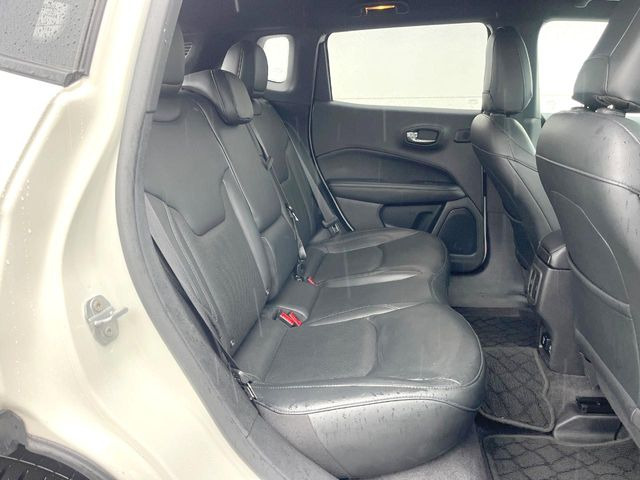 ���㕔���Ȃ��C�ɂȂ�悤�ȃL�Y�E�����ւ��蓙�A�傫�ȃ_���[�W�͂Ȃ��A�ǍD�ȏ�Ԃł��B