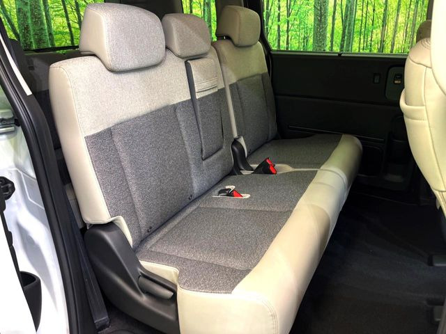 ���i���ȃI���W�i���t���A�}�b�g���I�v�V�����ɂĂ��p�ӂ��Ă���܂��B���D���ȃf�U�C����J���[�����Ԃɍ��킹�đI��ł����������Ƃ��ł��܂���