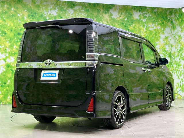 ヴォクシー2.0 ZS 煌III