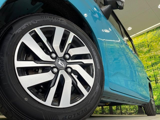 �y����14�C���`�A���~�z�C�[���z�O�ςɃ}�b�`���������A���~�z�C�[���𑕒����Ă���܂��B�e��ЊO�A���~�z�C�[����A�X�^�b�h���X�^�C�����戵�����Ă���܂��B���񂲑��k����������