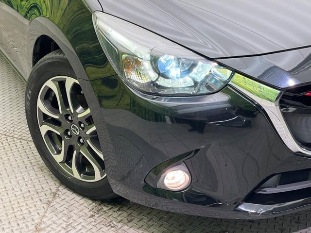 �yLED�w�b�h���C�g�z���V����ԑ��s�����ǍD�Ȏ��E���m�ۂ����S���ĉ^�]�ł��鍂�P�xLED�w�b�h���C�g�𑕔�!�_�����x�������A����d�͂��}�����Ă��܂��B