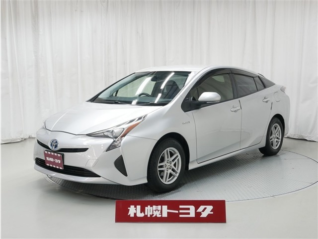 プリウス1.8 S E-Four 4WD