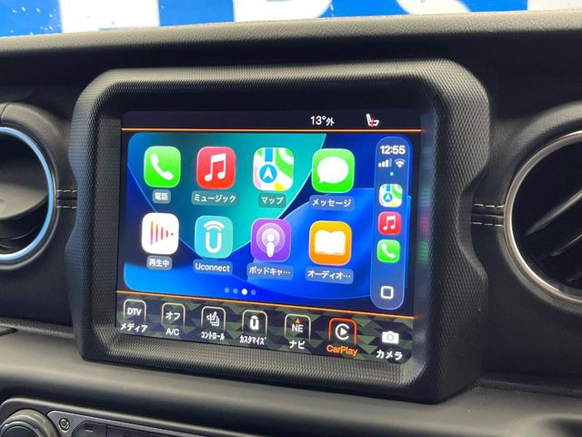 ●Apple Car Play:スマホとの有線接続で、ナビ・オーディオ再生などスマホのアプリ機能が画面でも使える便利機能です!