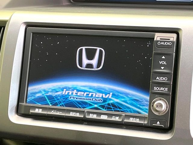 �y�����i�r�z�l�C�̏����i�r�𑕔����Ă���܂��B�i�r�̎g���₷���͂������A�I�[�f�B�I�@�\���[��!�L�����v�◷�s�͂������A�ʋ΂┃�����ȂǕ��i�̃h���C�u���y�����Ȃ�͂���