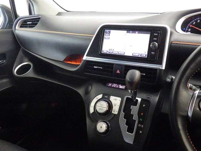 シエンタ1.5 G クエロ