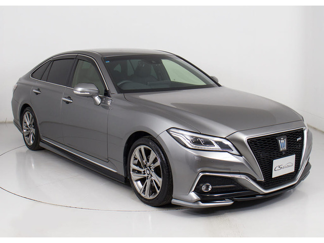 フルエアロが装着されています!お好みはいかがですか?今付いているデザイン以外にも、各ブランドのエアロを格安にてお取付け出来ます!又、エアロを外してノーマル状態にする事も出来ます!!