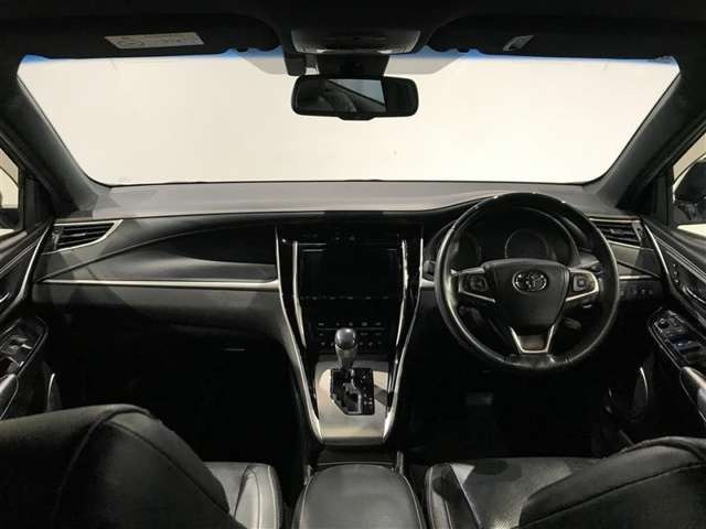 ハリアー2.0 プレミアム メタル アンド レザーパッケージ