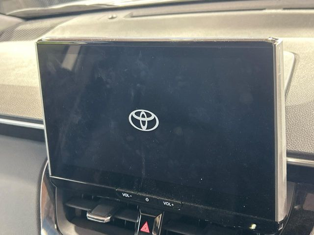 【10.5インチナビ】高級感とインパクトのある大画面ナビを装備。各種オーディオ操作はもちろん、スマホ連携もできる利便性の高いナビです♪