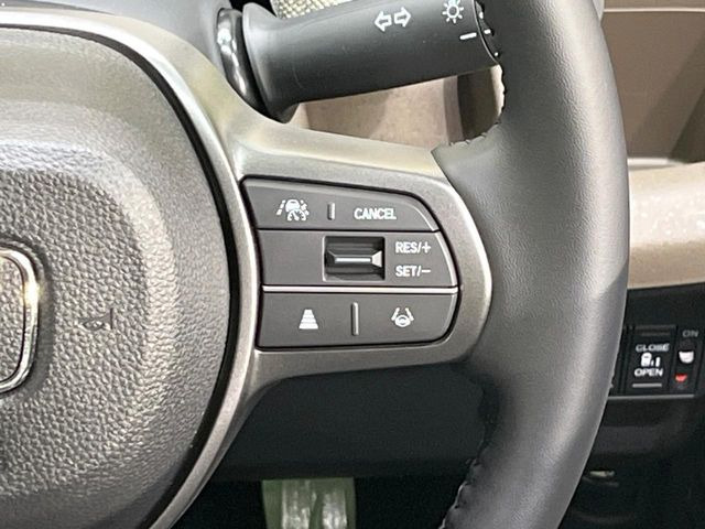 �y�A�_�v�e�B�u�N���[�Y�R���g���[���z�������H�ł̒��������s���y��!!�����ő��x��ۂN���[�Y�R���g���[�����A�Փˌy���V�X�e���ƘA�g���A�O���̎ԗ������m���ĎԊԂ�ۂ悤�ɑ��x���߂��Ă���܂�!!