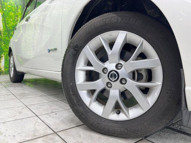 �y����15�C���`�A���~�z�C�[���z�O�ςɃ}�b�`���������A���~�z�C�[���𑕒����Ă���܂��B�e��ЊO�A���~�z�C�[����A�X�^�b�h���X�^�C�����戵�����Ă���܂��B���񂲑��k����������