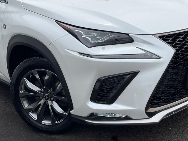 �y�O��LED�w�b�h���C�g�z�X�^�C���b�V���Ȍ����ڂ̎O��LED�w�b�h���C�g�𑕔���X�^�C�������łȂ��A��Ԃ̑��s�����E�ǍD�ň��S���Ă���肢�������܂��B