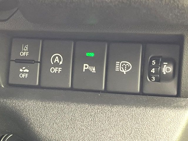 �y�A�C�h�����O�X�g�b�v�z�ԐM����a�؂Œ�Ԃ����ۂɃG���W�����~���A���ʂȔR���̏����}���܂��B�R��������ی�ɂȂ���@�\��G���W���̓u���[�L�𗣂��΍Ďn�����܂��B