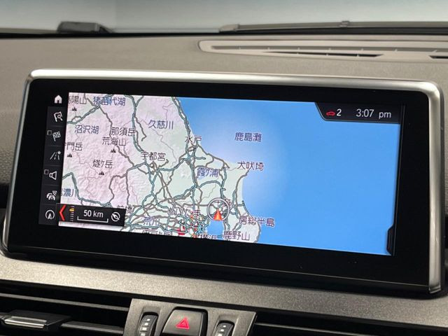 �������i�r:��̊��̂���i�r�́A����������ԓ������o���Ă���܂��B�I�[�f�B�I�@�\���[�����Ă���܂��̂ŁA�^�]�����y���߂܂���