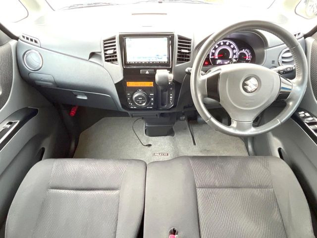 当店で取扱う中古車(登録済み未使用車を除く)は、法定点検整備を無料で実施いたします。ご契約時に別途法定点検整備費用を請求することはいたしませんのでご安心ください♪