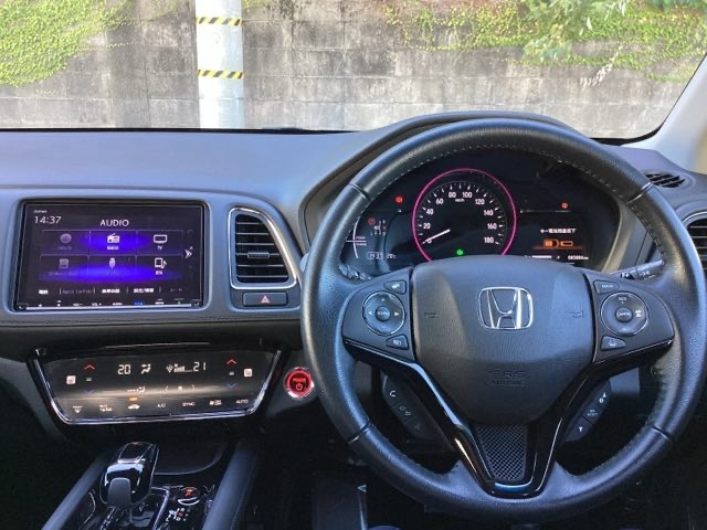 ヴェゼル1.5 ハイブリッド X ホンダセンシング 4WD