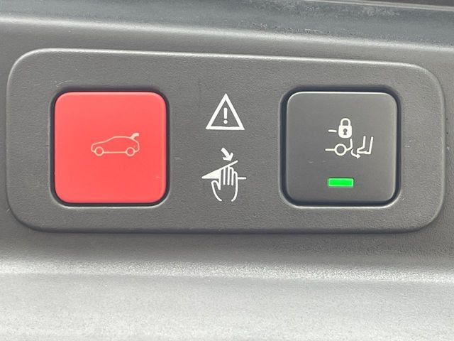 ���d�����A�Q�[�g:�����^�b�`�Ń��A�Q�[�g�̊J���ł��A�ו��Ȃǂŗ��肪�ǂ����Ă����Ԃł��ȒP�ɊJ���ł���֗��@�\�ł��B