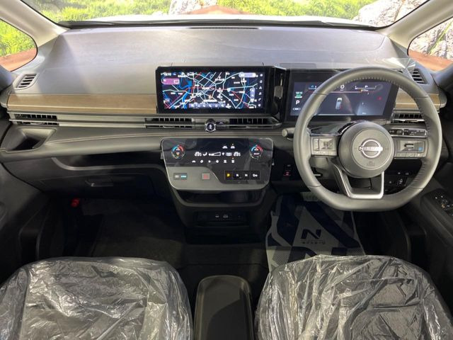 セレナ1.4 e-POWER ハイウェイスターV