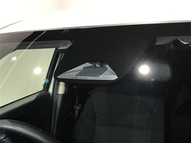 ヴェゼル1.5 e:HEV X