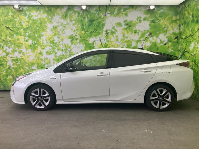 プリウス1.8 S セーフティ プラス ツートーン