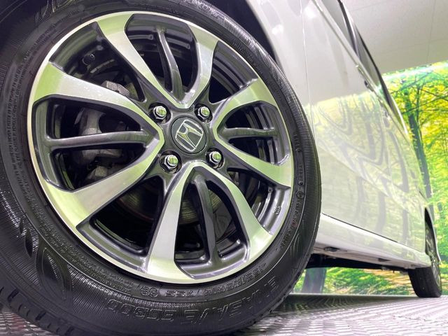 �y����14�C���`�A���~�z�C�[���z�O�ςɃ}�b�`���������A���~�z�C�[���𑕒����Ă���܂��B�e��ЊO�A���~�z�C�[����A�X�^�b�h���X�^�C�����戵�����Ă���܂��B���񂲑��k����������