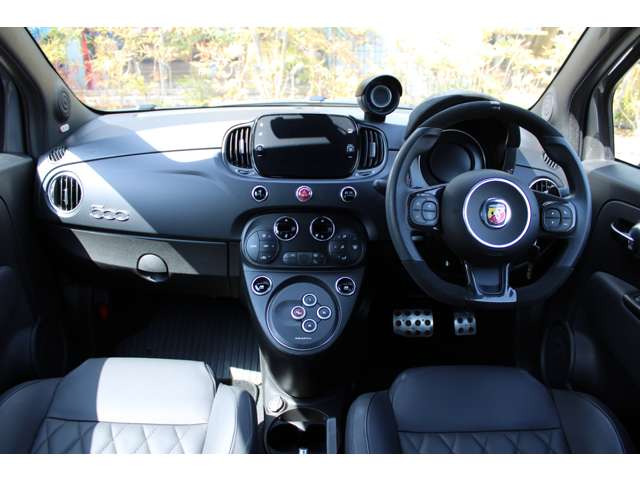 アバルト695ツーリズモ