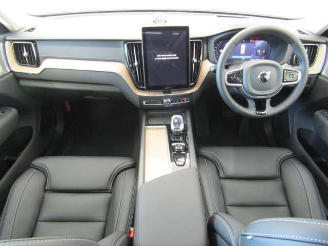 XC60ウルトラ B5 AWD 4WD