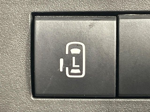 �y�p���[�X���C�h�h�A�z�X�}�[�g�L�[��^�]�Ȃ̃X�C�b�`�ŃX���C�h�h�A�̊J���\���d��������͂����ăh�A���J����K�v�������A���������q�l�ł��A�d���ו��������Ă��鎞�����N�ɊJ���߂ł��܂���