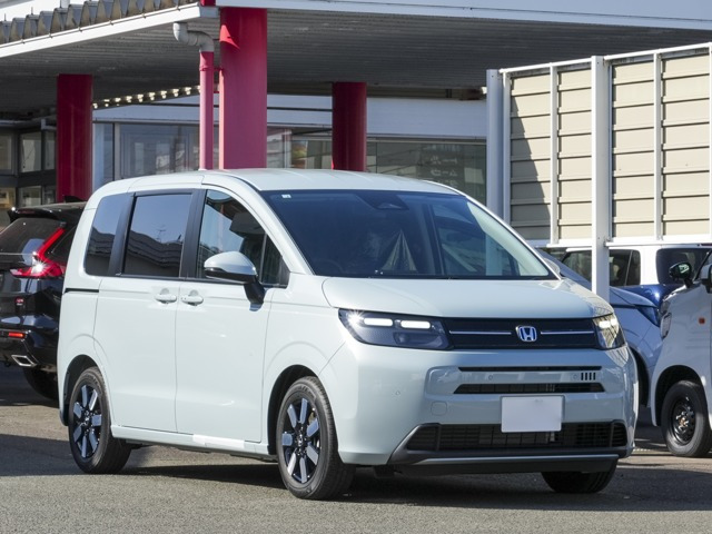 フリード1.5 e:HEV エアー EX