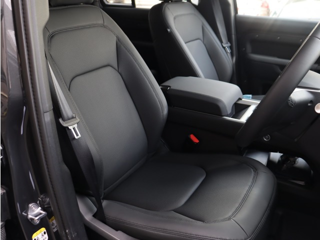 ディフェンダー110 S 3.0L D350 ディーゼル 4WD