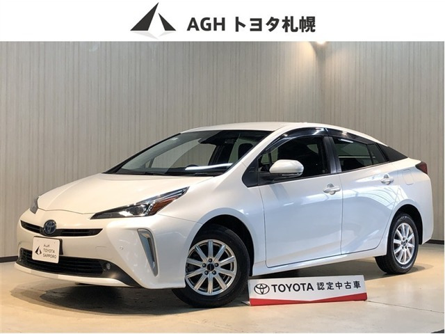 プリウス1.8 S セーフティ プラスII E-Four 4WD