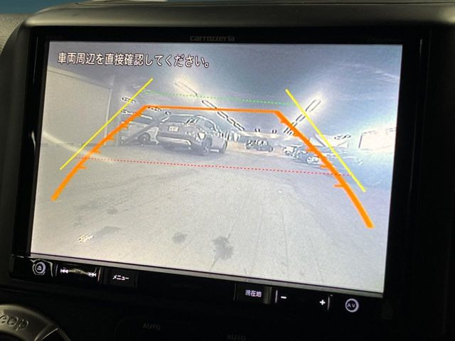 ●ガイドライン付きバックカメラ:不安な駐車もこれで安心!ガイドライン付きなので狭い箇所での駐車もラクラクです!