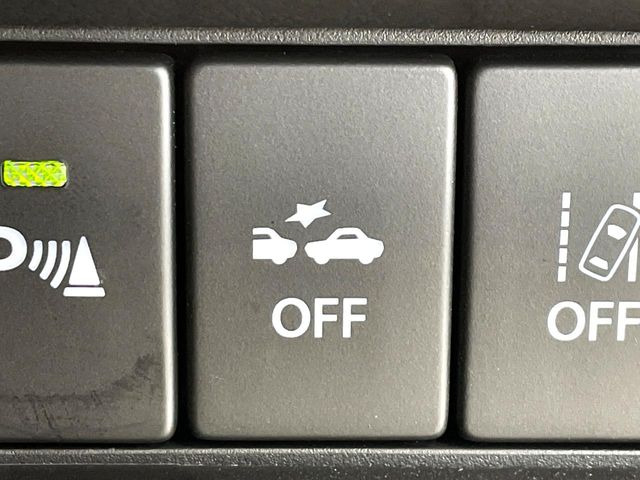 �y�X�Y�L �Z�[�t�e�B�T�|�[�g�z���s���ɑO���̎ԗ�����F�����A�Փ˂������Ȏ��͌x��ƃu���[�L�ŏՓˉ���Ɣ�Q�y�����A�V�X�g�B�����S�Ƀh���C�u�����y���݂��������܂��B