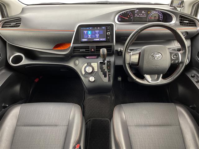 シエンタ1.5 G クエロ