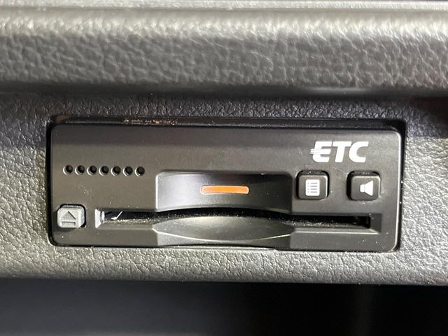 【ETC】高速道路の料金所をストレスなく通過!話題のスポットやサービスエリアに多い「スマートIC」利用時は必須のアイテムです。当店でセットアップを実施、ご納車当日からすぐにご利用いただけます!