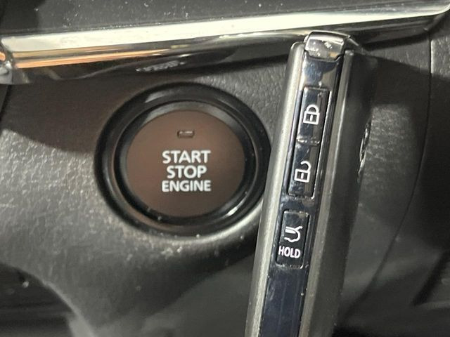 �y�A�h�o���X�g�L�[�z�J�o����|�P�b�g�ɓ��ꂽ�܂܂ł��h�A�̎{���E�������\�ȃX�}�[�g�L�[�𑕔��B�G���W���̃I���E�I�t�����J�M�����o���K�v����������Ƃ��Ă��֗��ł���