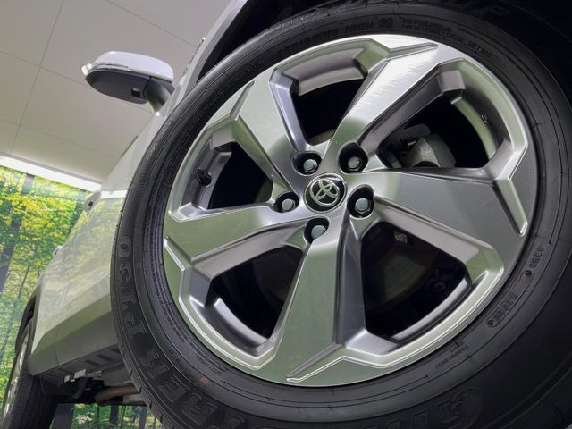 �O�ςɃ}�b�`���������A���~�z�C�[���𑕒����Ă���܂��B�e��ЊO�A���~�z�C�[����A�X�^�b�h���X�^�C�����戵�����Ă���܂��B���񂲑��k����������