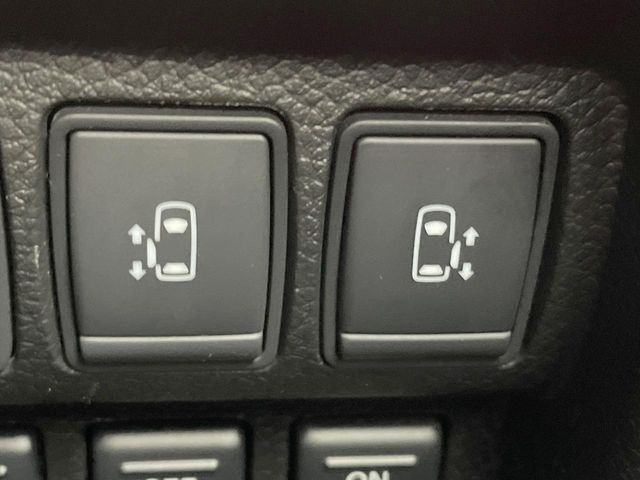 �y�����p���[�X���C�h�h�A�z�X�}�[�g�L�[��^�]�Ȃ̃X�C�b�`�Ō�ȗ����X���C�h�h�A�̊J���\���d��������͂����ăh�A���J����K�v�������A�����Ȃ��q�l�ł��ȒP�ɊJ���߂ł����K�ł���